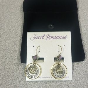 Leo zodiac earrings NWOT